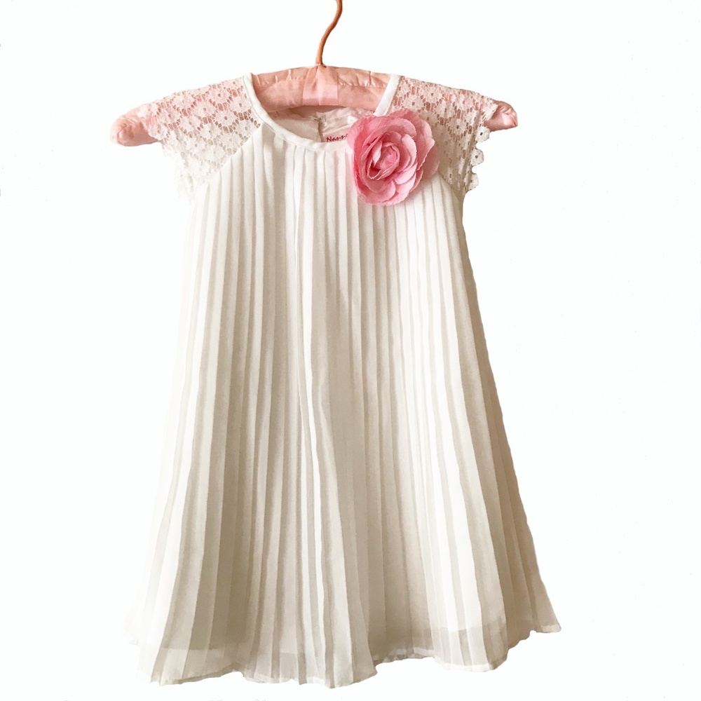Nanette Girl White Little Girl Dress Size 4T - Picture 1 of 5